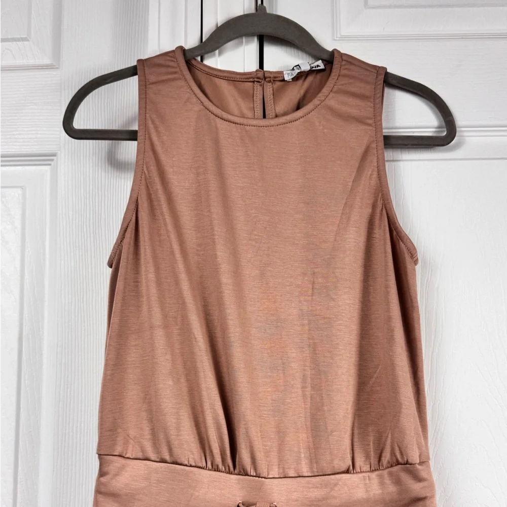 Fashion Nova Nude Wide Leg Jumpsuit Medium Stretch Drawstring Pockets - Picture 5 of 11